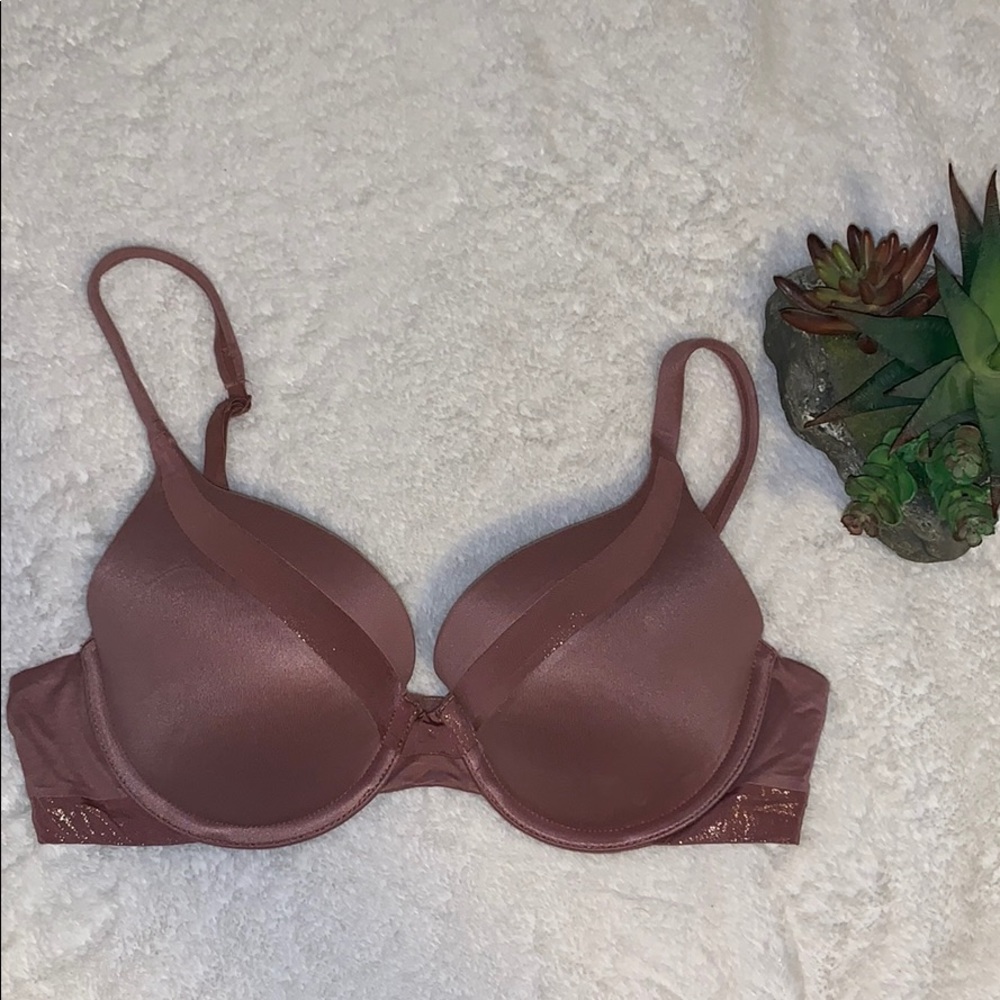 Victoria’s Secret perfect shape bra